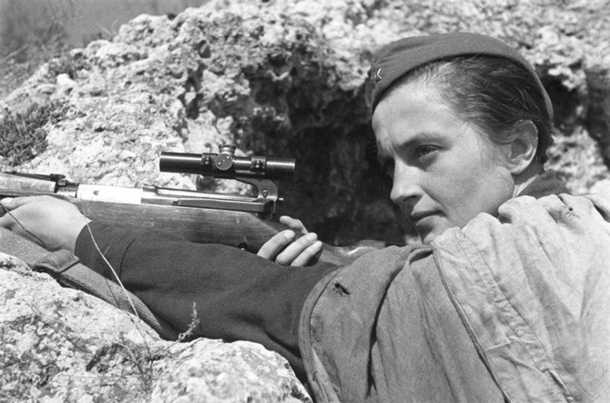 Lyudmila Pavlichenko (1916-1974), francotiradora de la 25º División Chapaiev , Ejército Rojo.